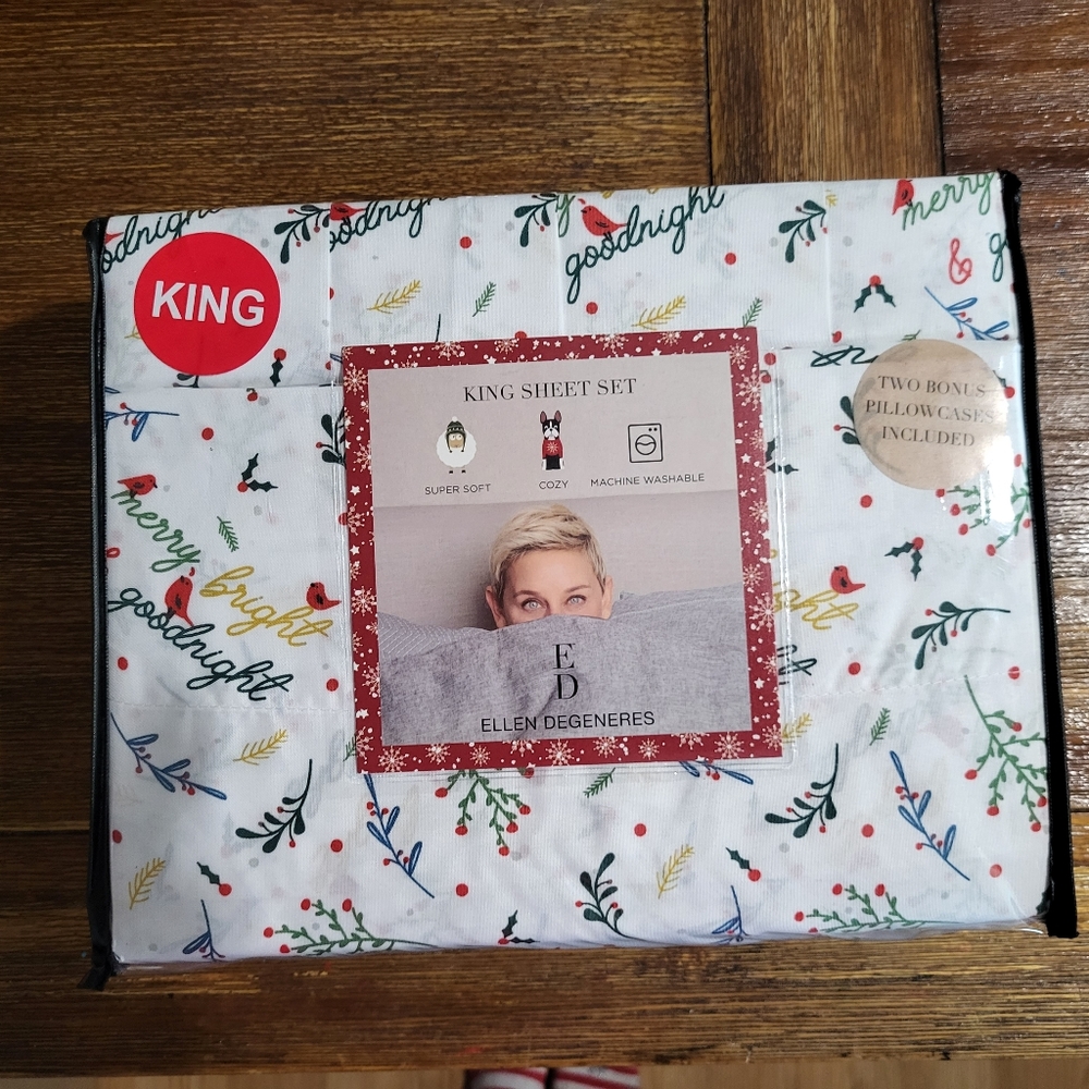 Ellen DeGeneres Christmas King Sheet New with Tags. NWT